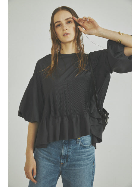 プリーツ切り替えオーバーブラウス