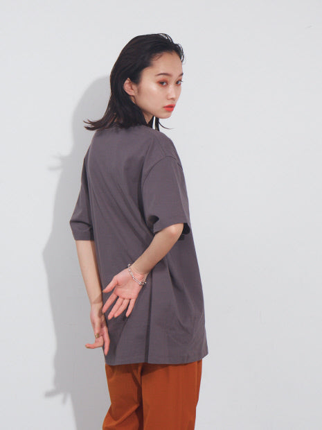 オリジナルロゴプリントTシャツ