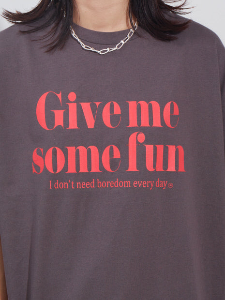 オリジナルロゴプリントTシャツ