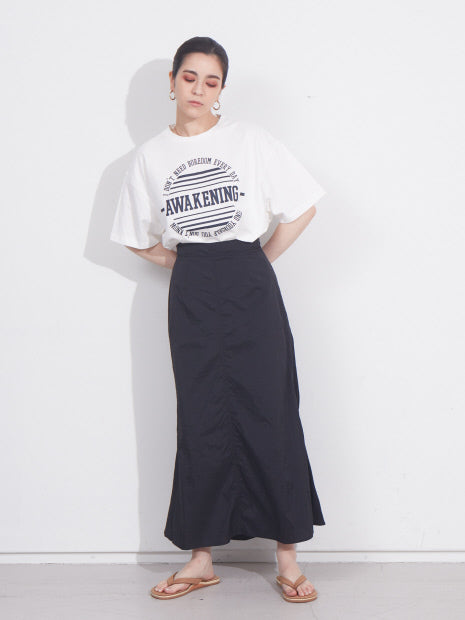 オリジナルロゴプリントTシャツ