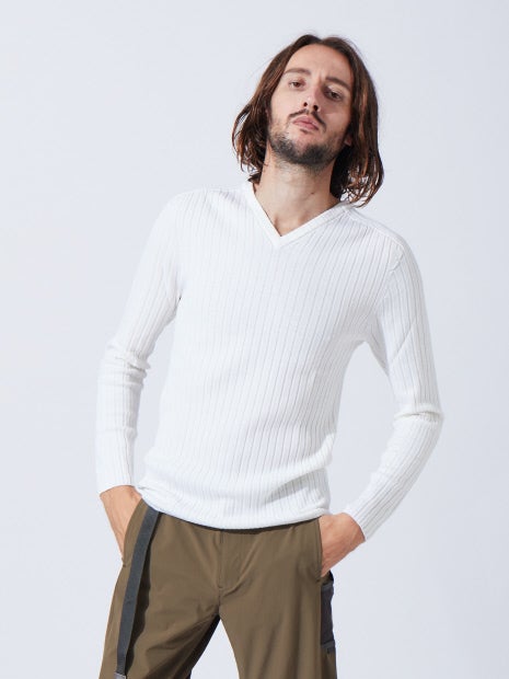 ワイドリブホールガーメントVネックニット