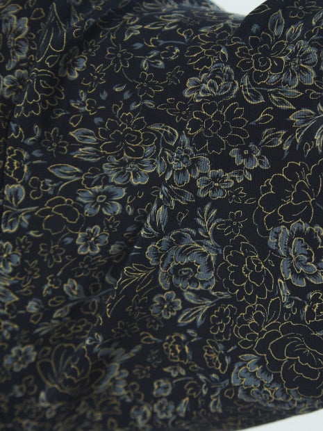 フラワーボリュームスリーブブラウス