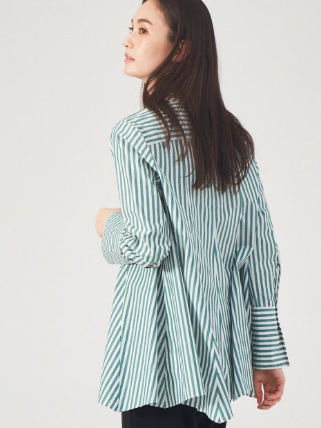 ランダム切り替えブラウス