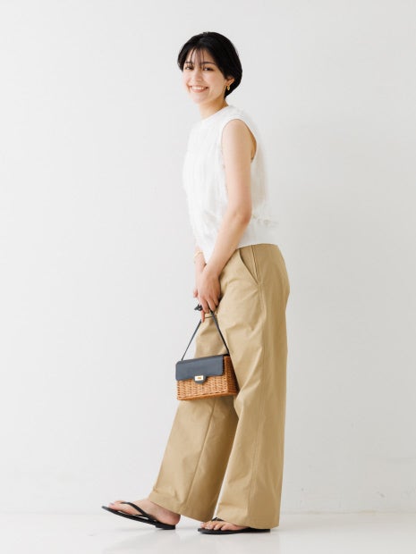 フリンジニットノースリーブプルオーバー