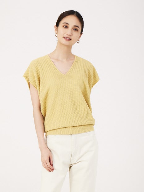 変形Vネックニット