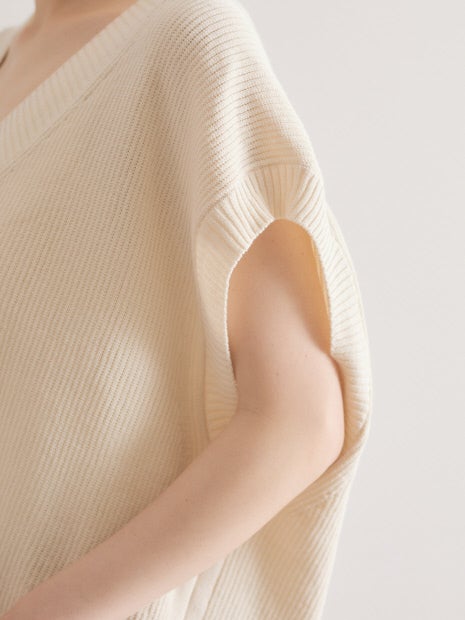 変形畦バックリボンニットベスト