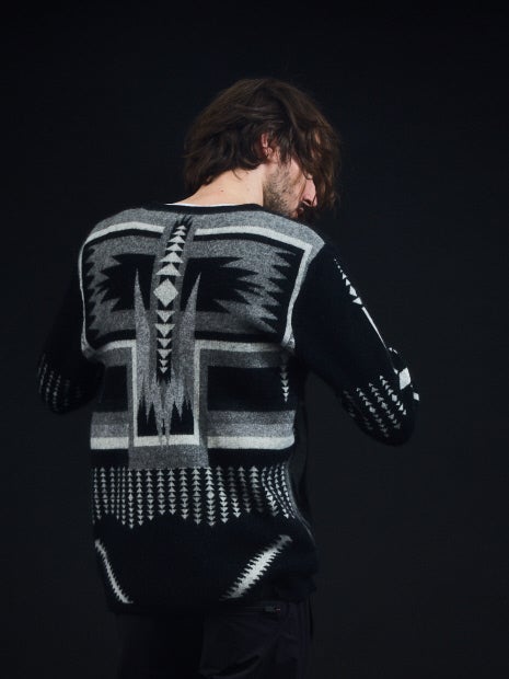 ネイティブグラデーションジャガードニット