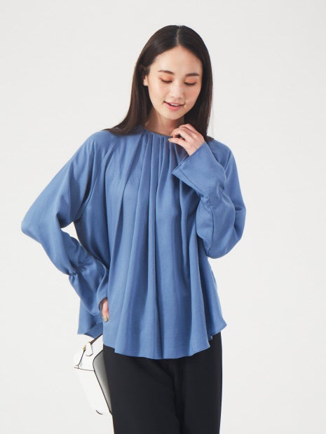 タックドレープブラウス