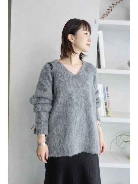 シャギーフォルムVネックニット
