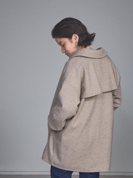 バックフリルカバーオール