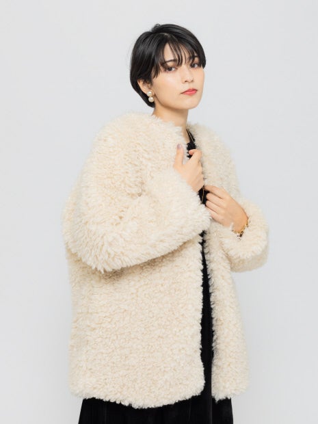 フェイクファーコート