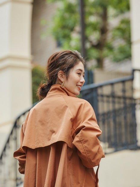 バックギャザーミドルコート