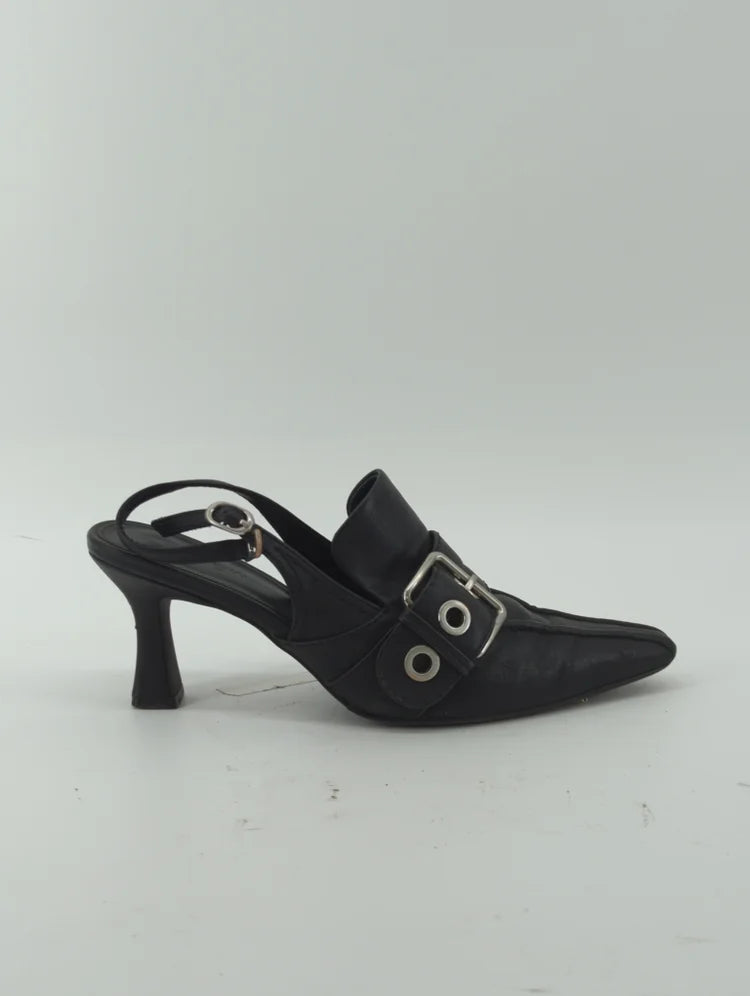 BELTED MULE