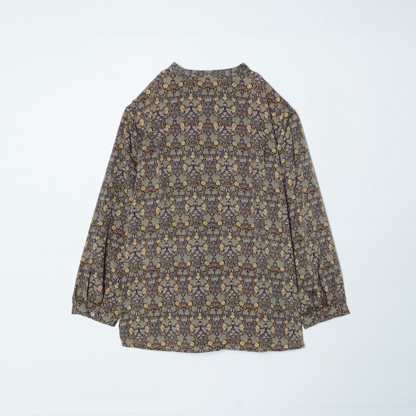 リバティ ヴァイン・シーフ スタンドカラー7分袖ブラウス