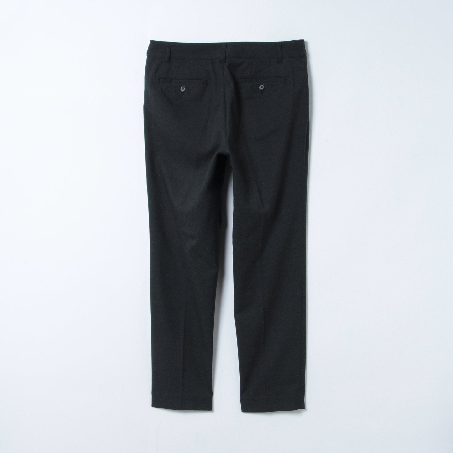 【ストレッチ】スタイリッシュテーパードパンツ(無地)