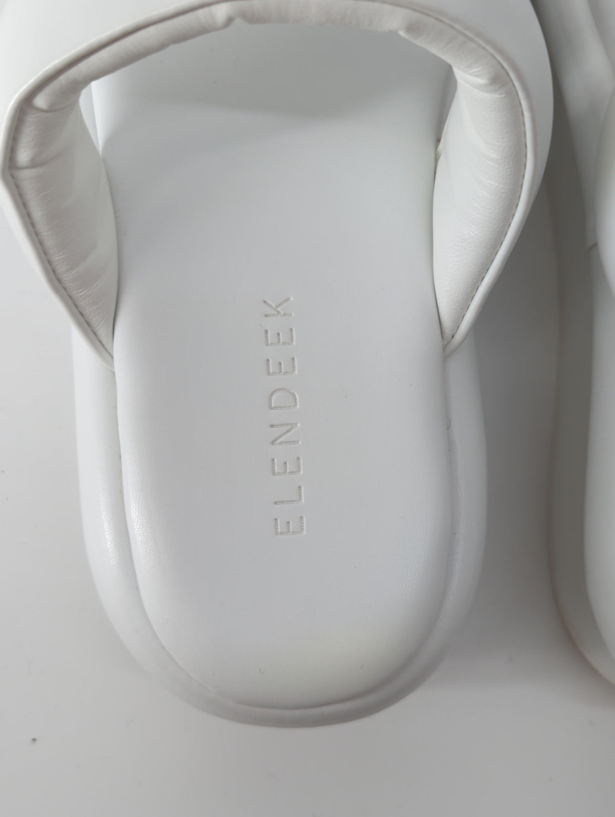 2BANDO SANDAL