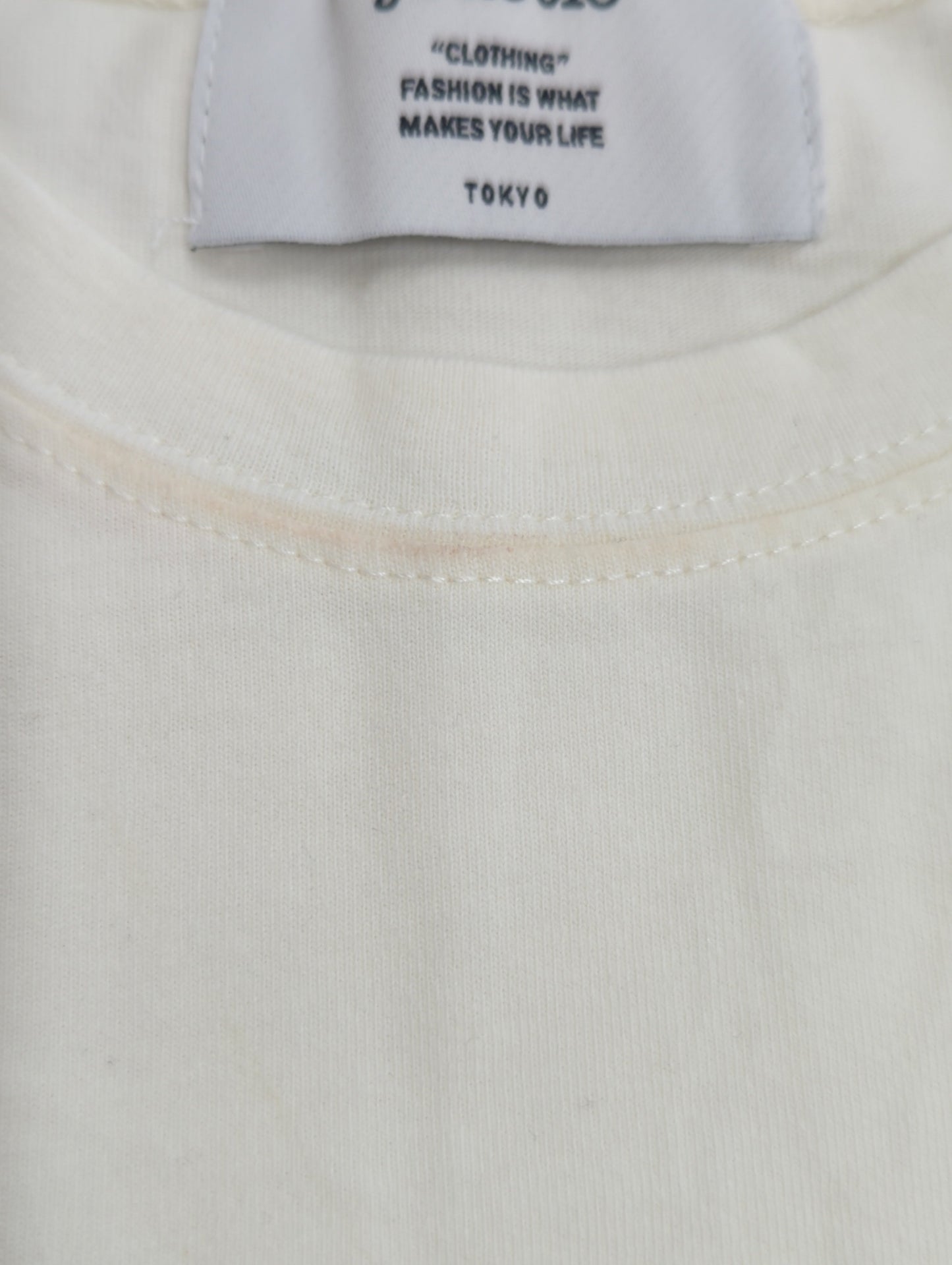 ラインストーンロゴフィット Tシャツ