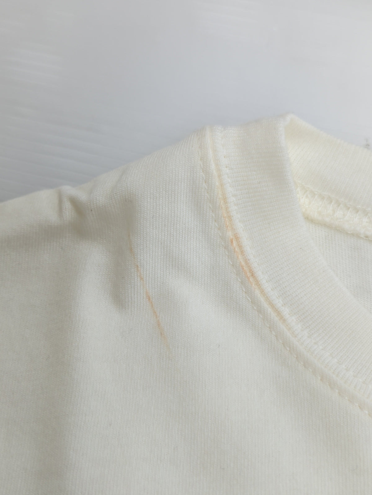 ラインストーンロゴフィット Tシャツ