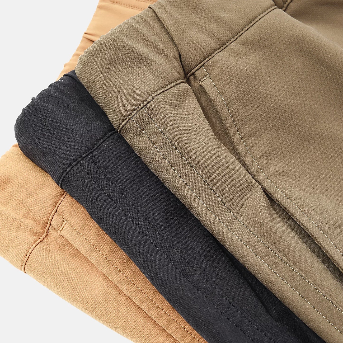 スリムテーパードパンツ