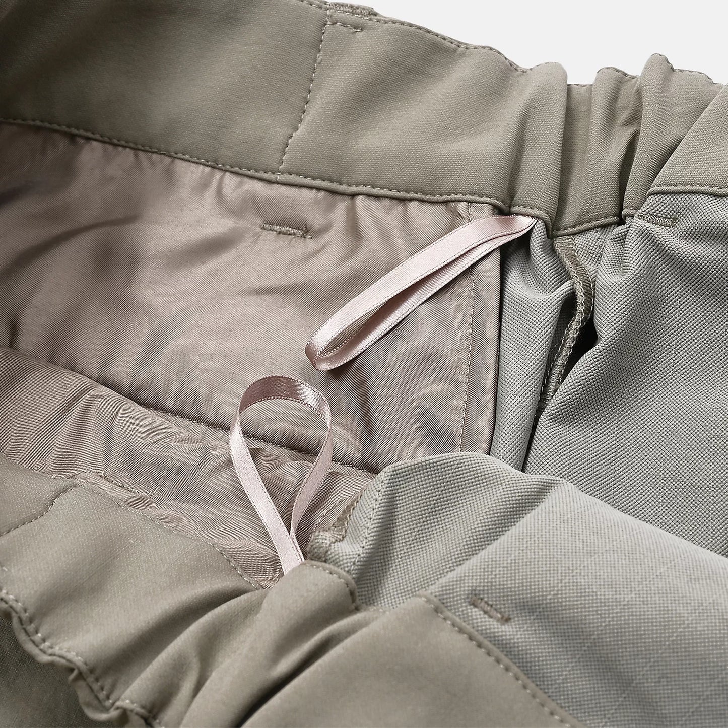 MET24 Tuck Slim Tapered Pants