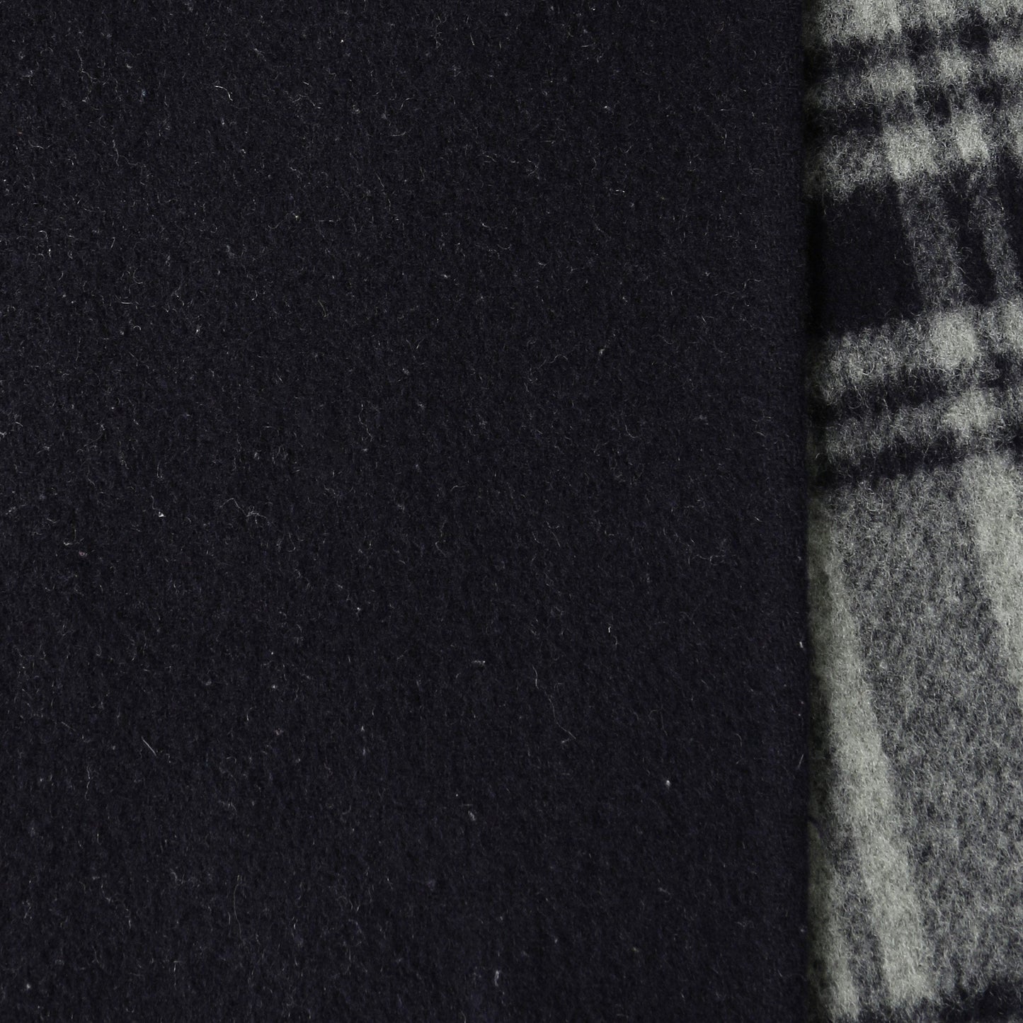 SHIPS:WL/NYN NO/C REVER COAT