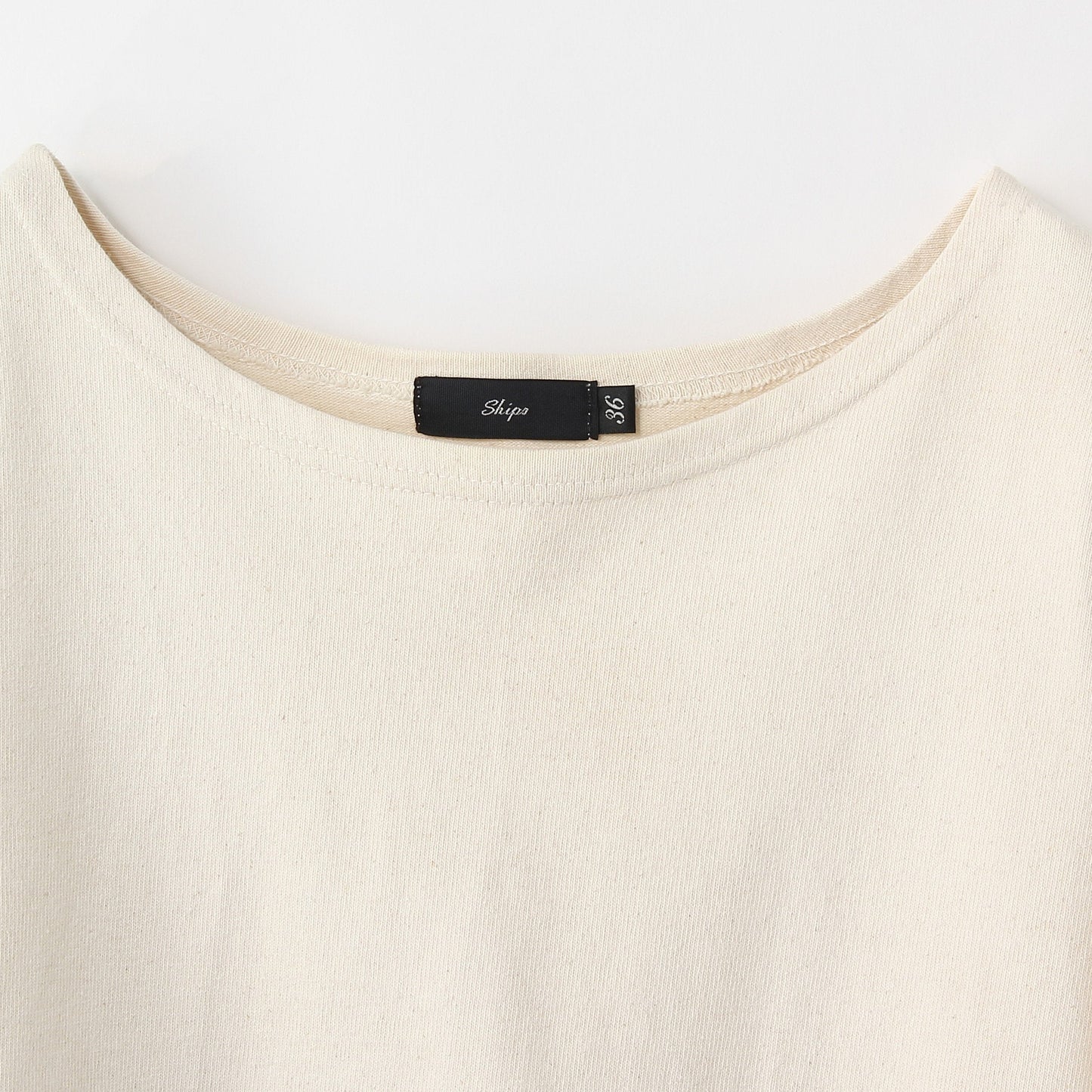 Le minor: バスクTEEソリッド