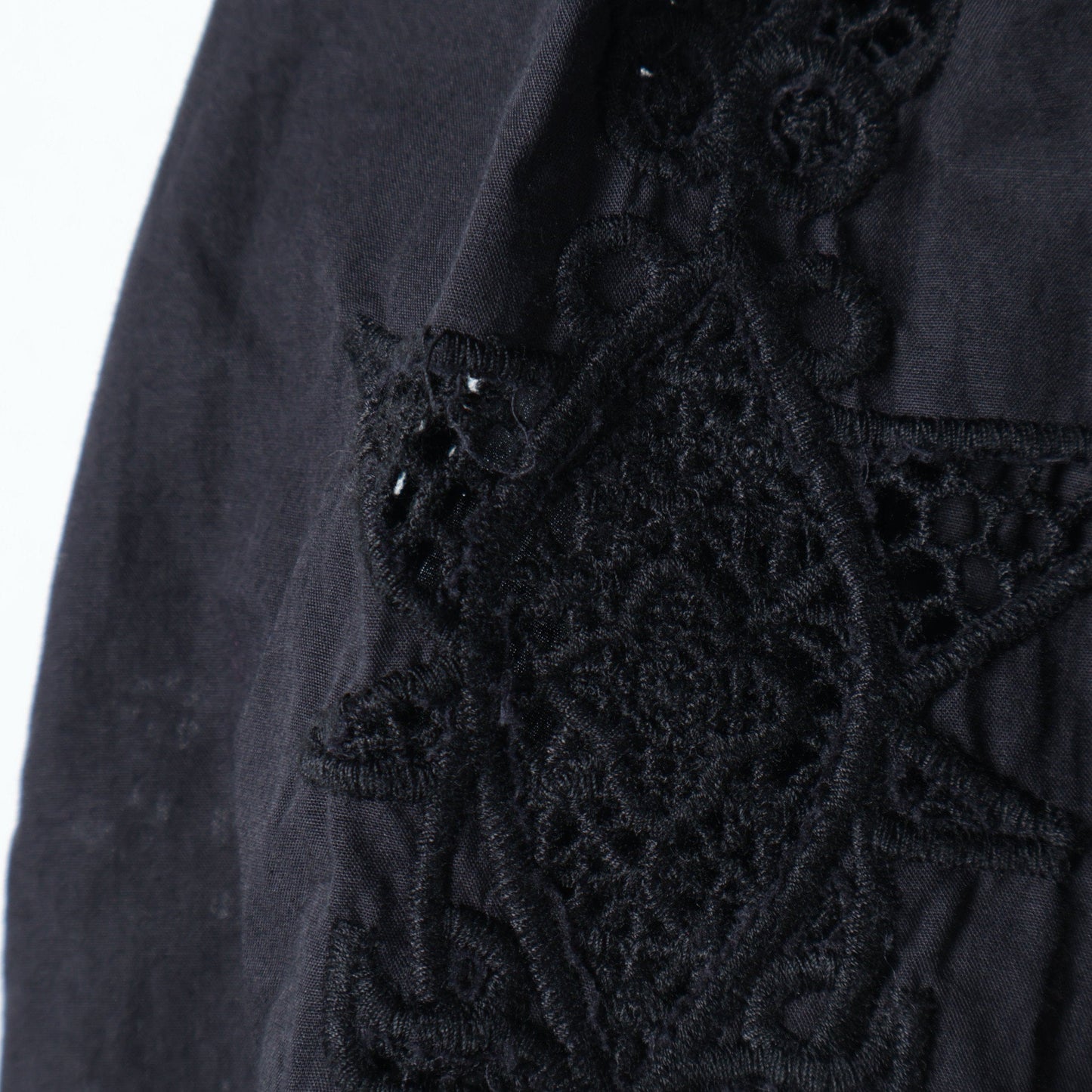 SHIPS any:〈ウォッシャブル〉エンブロイダリー ブラウス