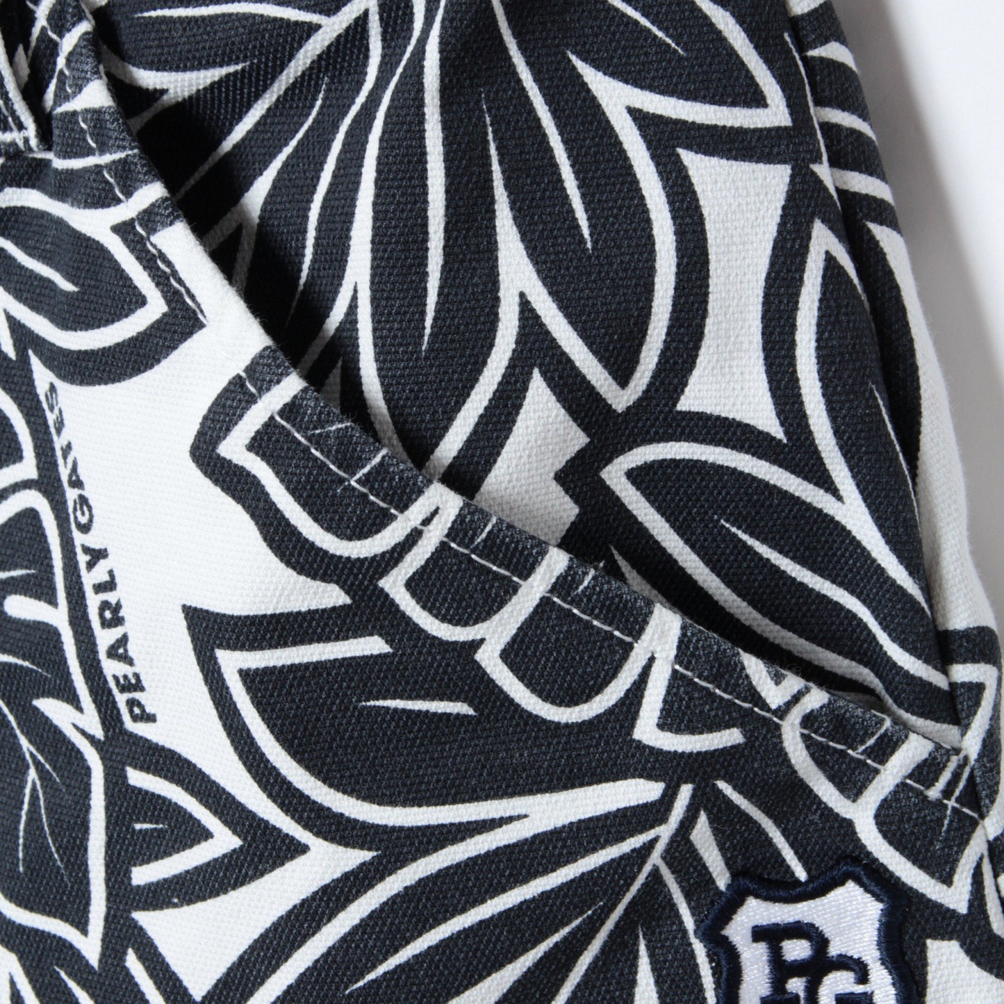 ドビーストレッチ モンステラ柄プリント スカート (LADIES)<MONSTERA PATTERN>