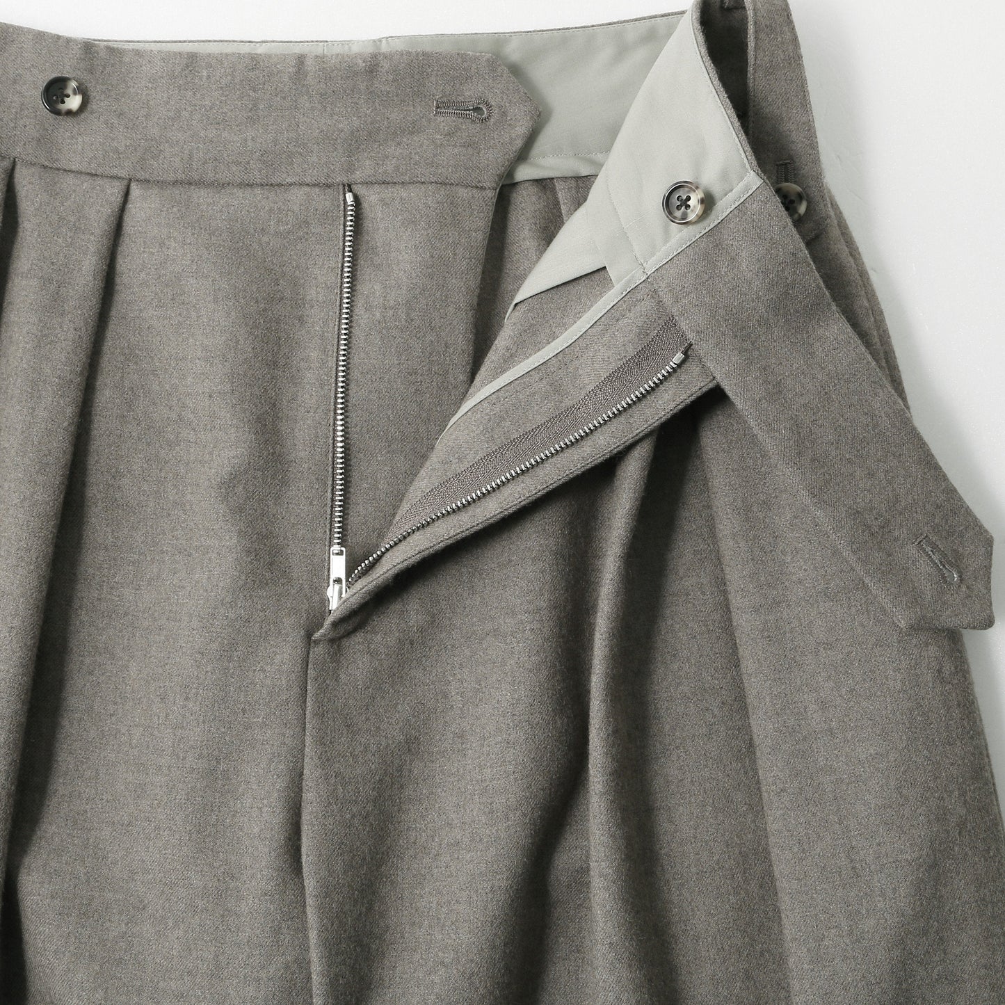 LIGHT FLANNEL TROUSERS