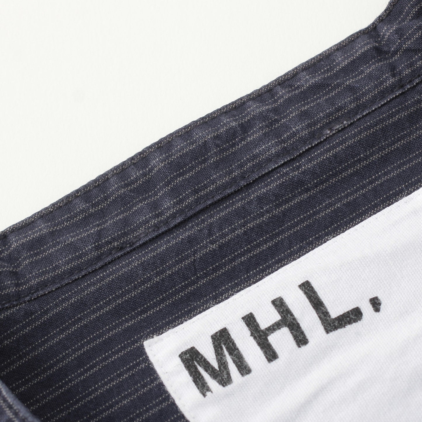 OFFSET STRIPE COTTON SHIRT