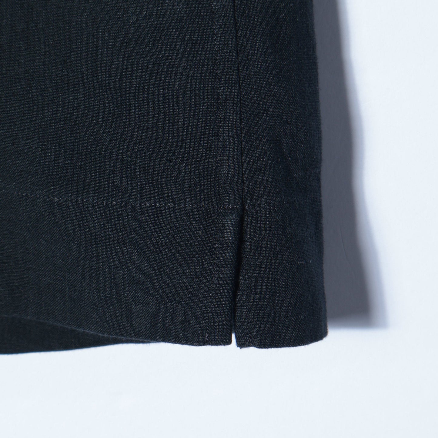 LIGHT LINEN SHIRT