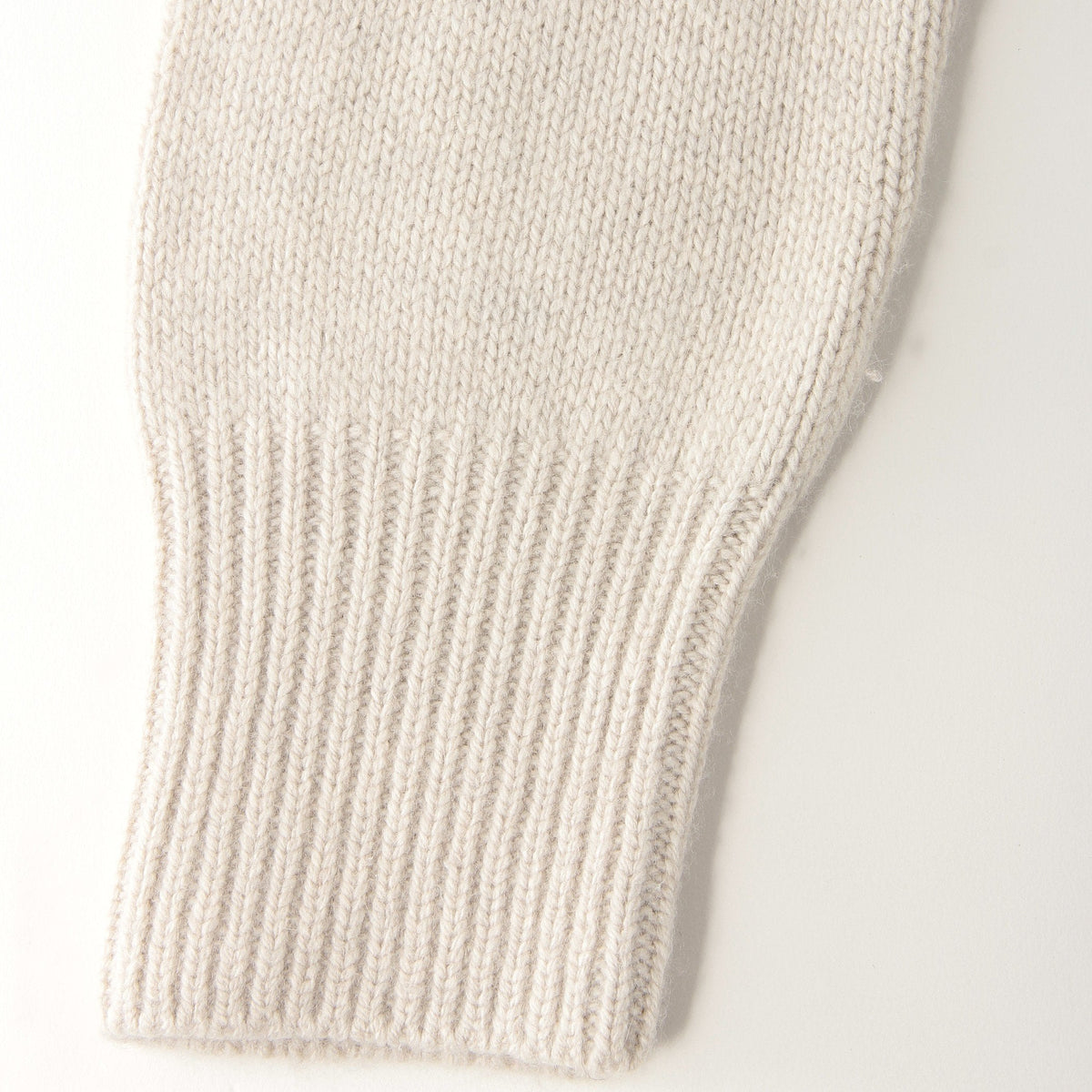 CABLE KNIT