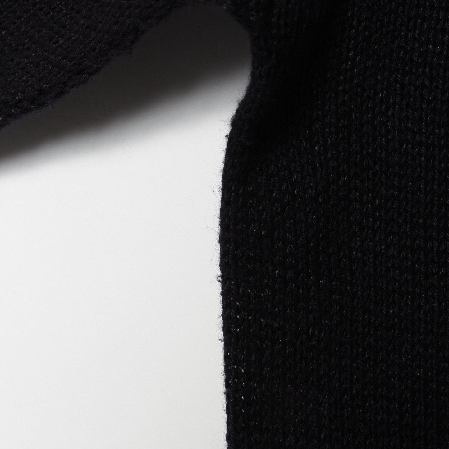 CAST OFF ROLL NECK KNIT