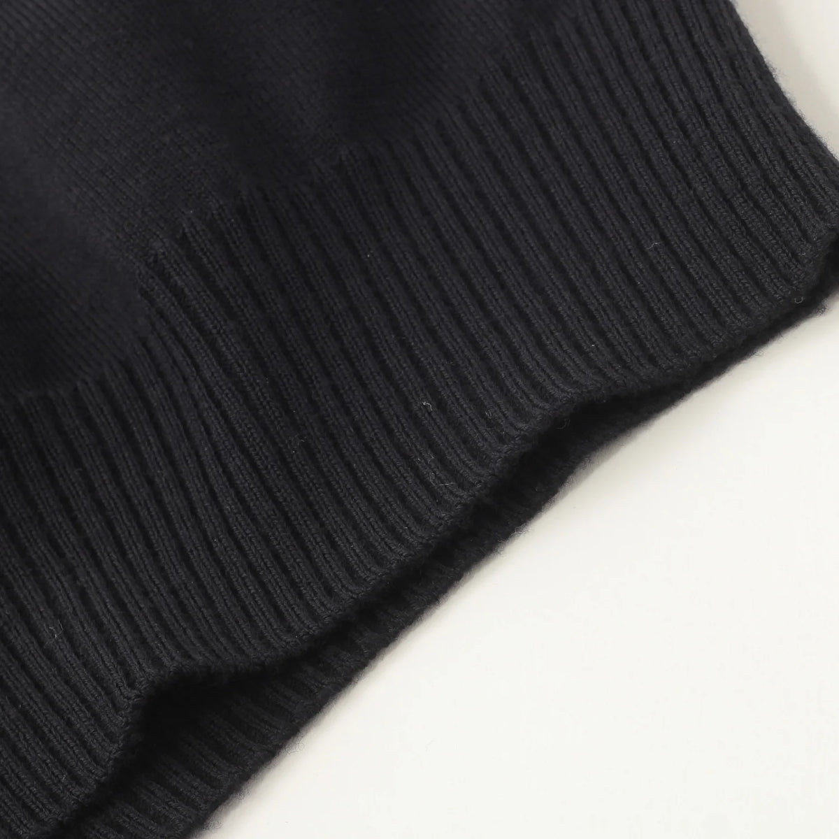 SUPERFINE WOOL KNIT