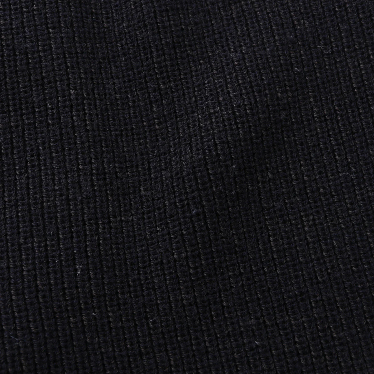 LIGHTWEIGHT WOOL KNIT