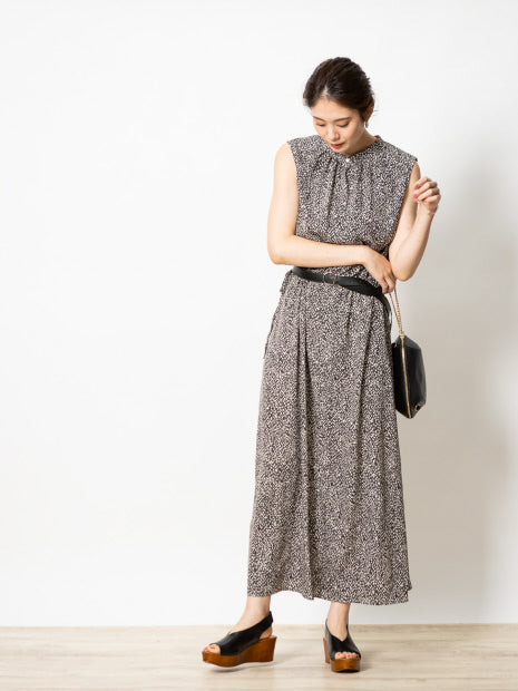 《新色ブラック入荷!》ペイント柄2WAYワンピース
