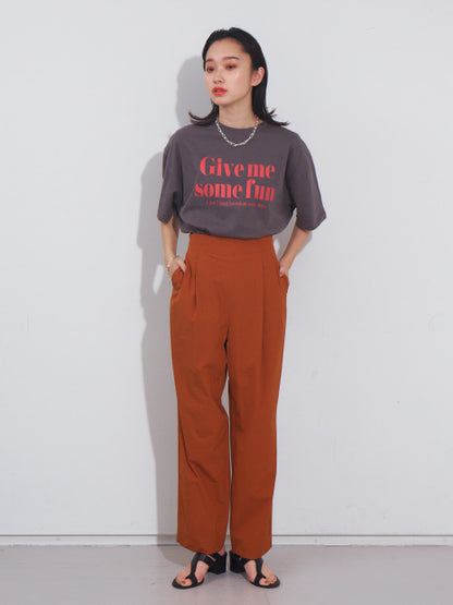 オリジナルロゴプリントTシャツ
