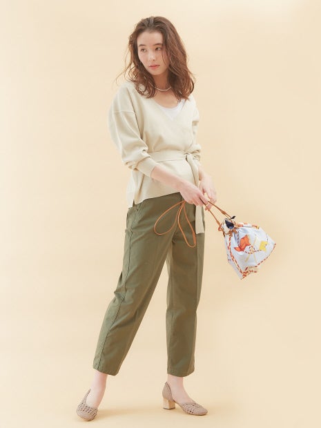 サテンストレッチベイカー風パンツ