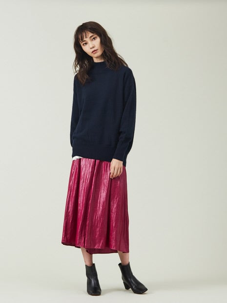 ライトフェザーウールタートルニット