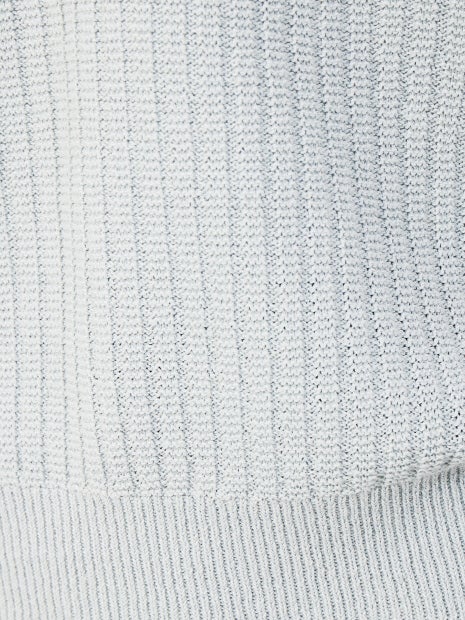 変形Vネックニット