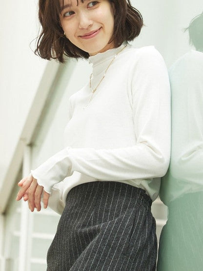 メロウハイネックプルオーバー