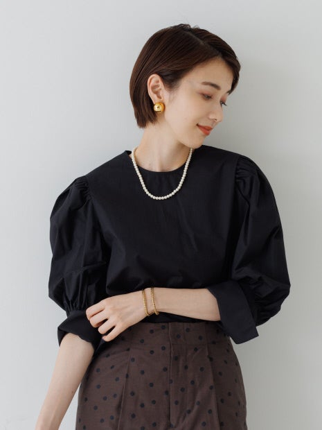 パフスリーブブラウス