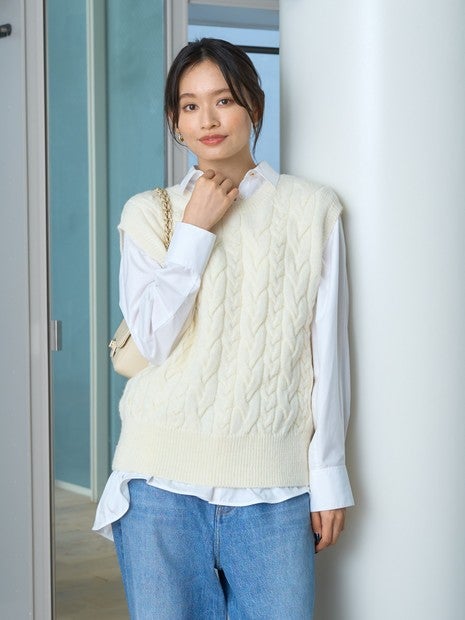 ケーブルニット2WAYベスト
