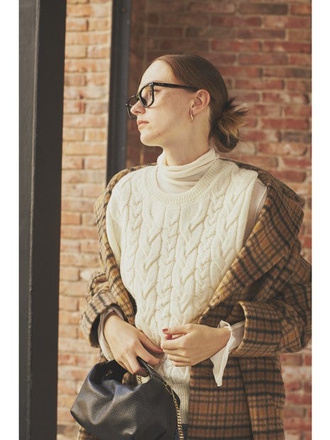 ケーブルニット2WAYベスト