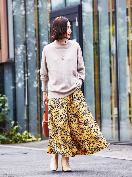 ライトフェザーウールタートルニット