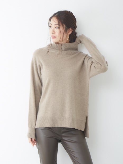 カシミヤタートルニット
