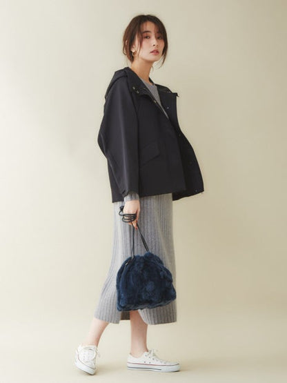 フーテッドブルゾン