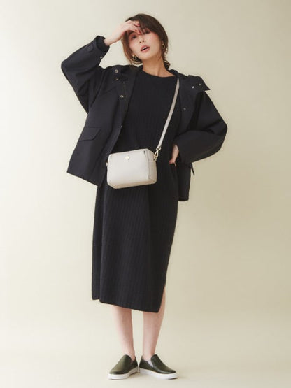 フーテッドブルゾン