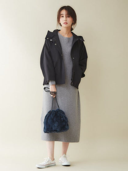 フーテッドブルゾン