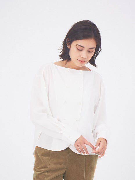 ダブルボタンシャツ